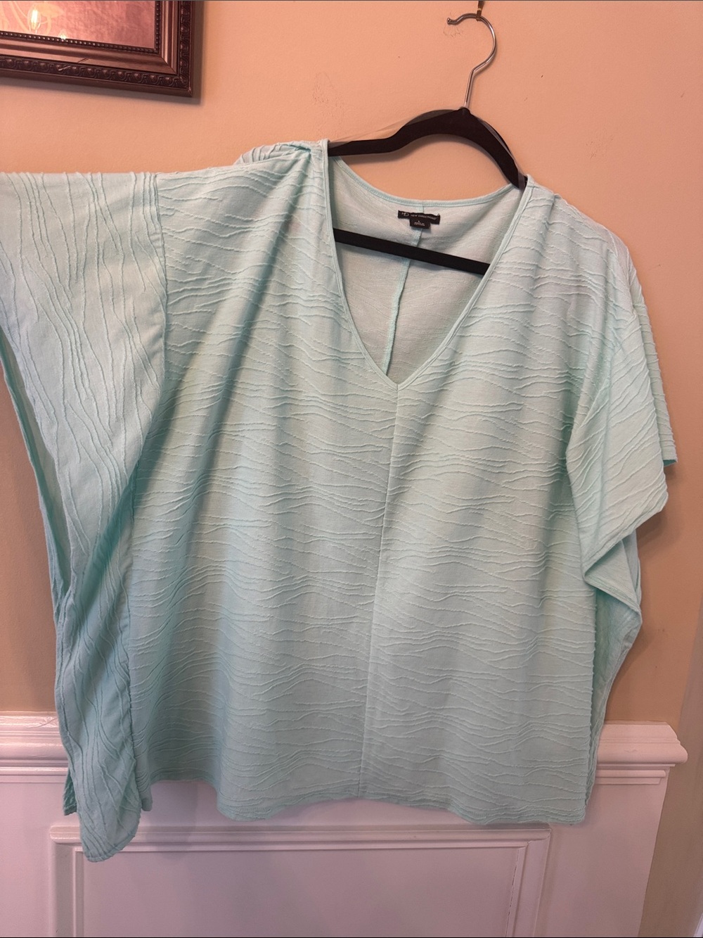 new directions Mint Textured V‑Neck Tunic